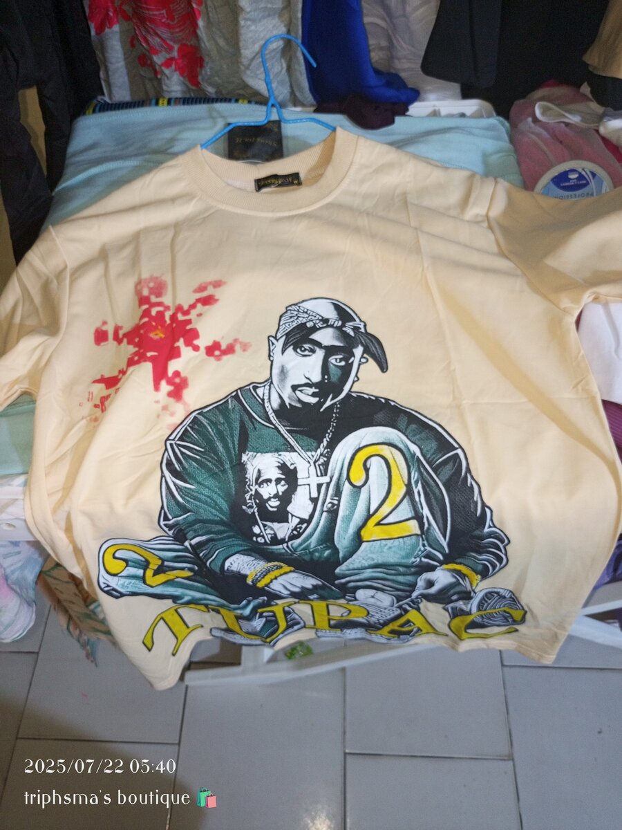 T-shirt imprimé graphique tendance