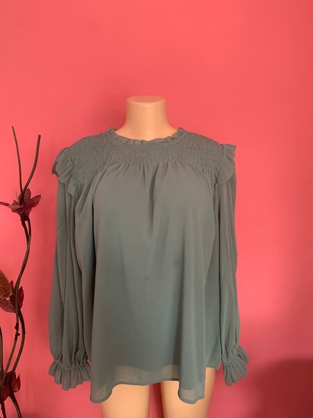 Blouse élégante en mousseline