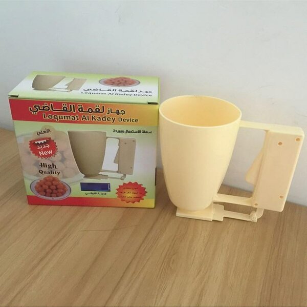 Distributeur manuel de pâte