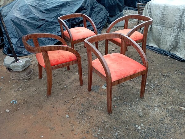 Chaises en bois modernes