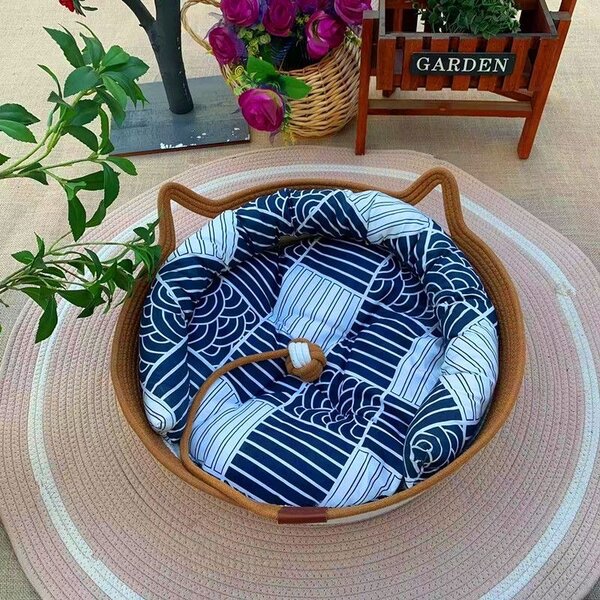 Лежанка для котят