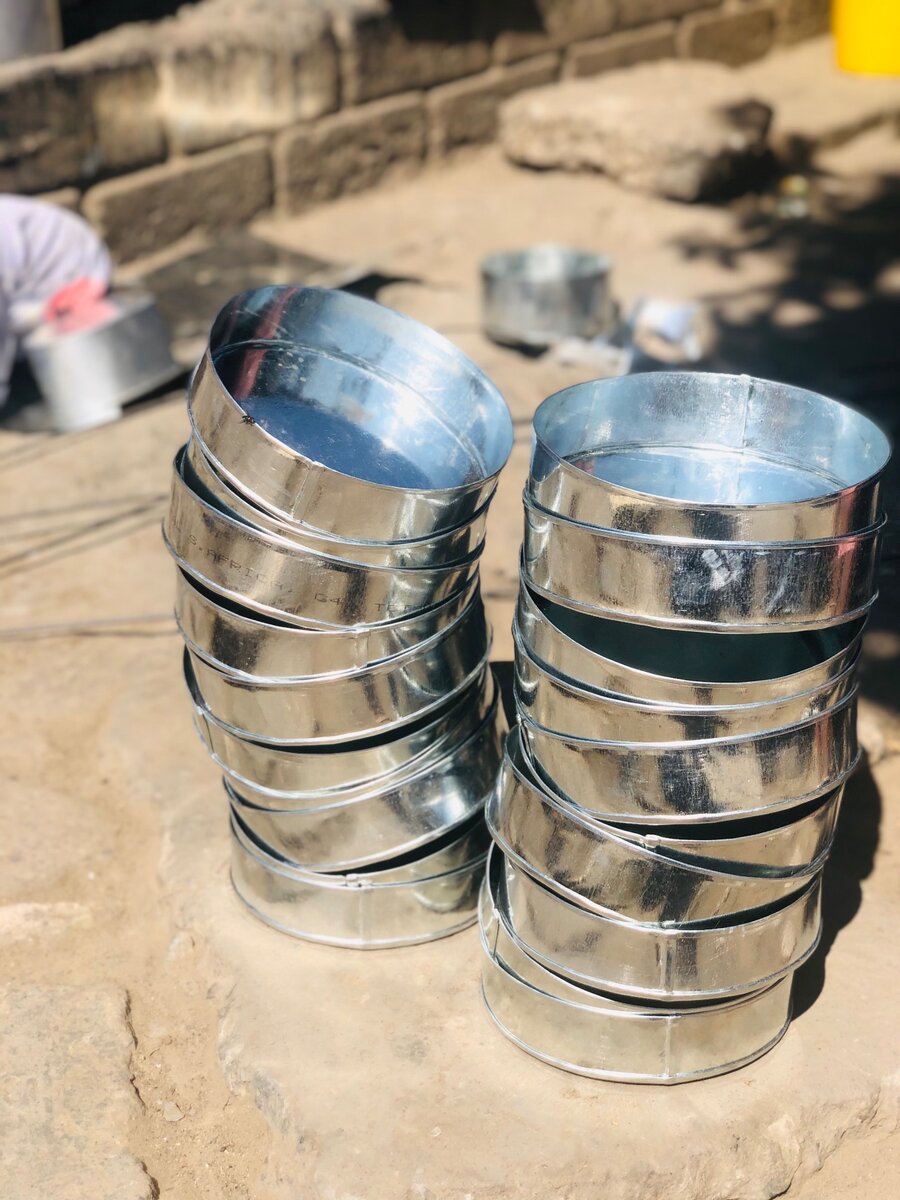 The famous 8inch one(1) layer baking tins