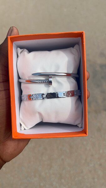 Bracelets en casier inoxydable