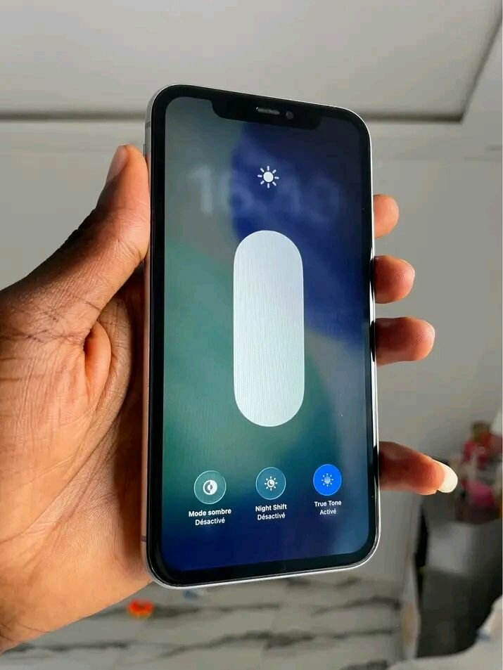 iPhone 11 128 Go Violet