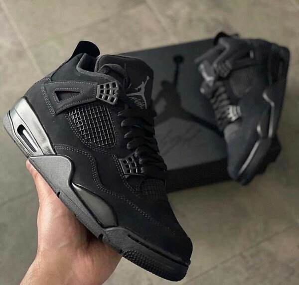AIR JORDAN 4 ALL BLACK
