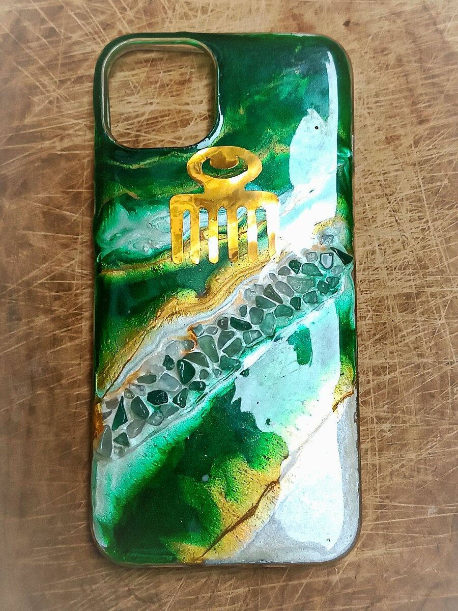 Coque iPhone résine artistique