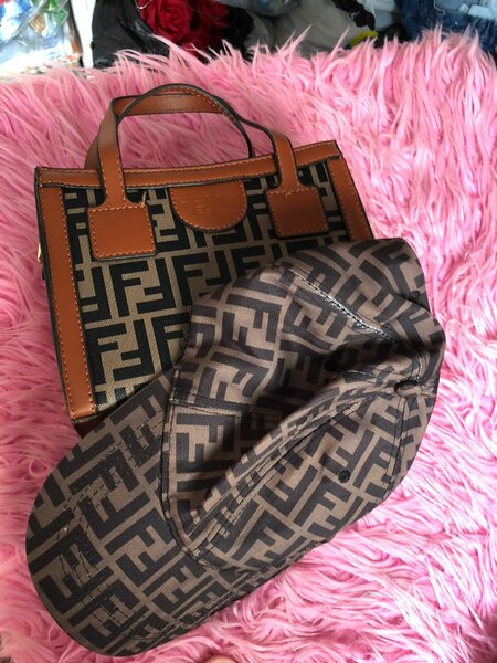 Sac à main en toile de luxe