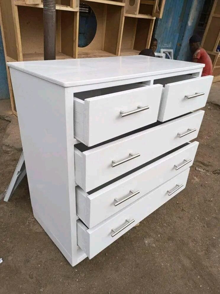 Chests of drawers Paint white