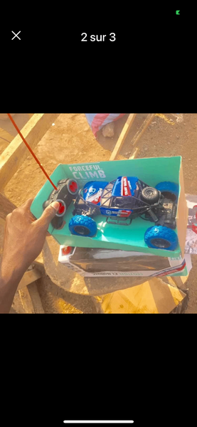 Voiture télécommandée