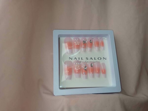 Faux ongles réutilisables