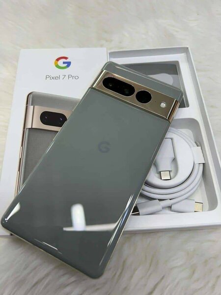 Google pixel 7pro 128gb/12gb ram a week used very neat 5000m