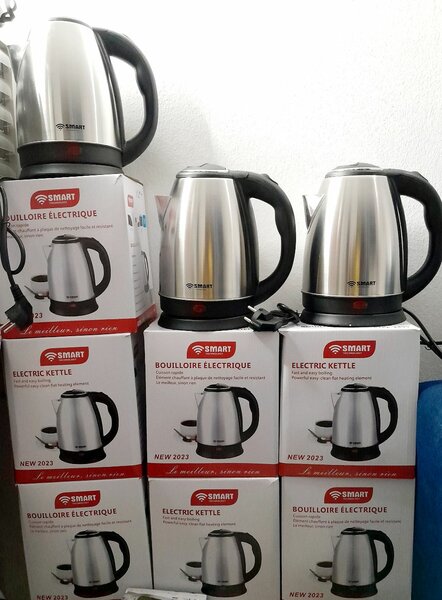 BOUILLOIRE ÉLECTRIQUE