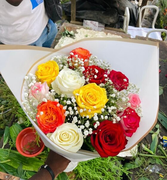 Bouquet de Roses Éclatantes