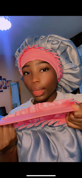 Bonnet de soin en satin élégant