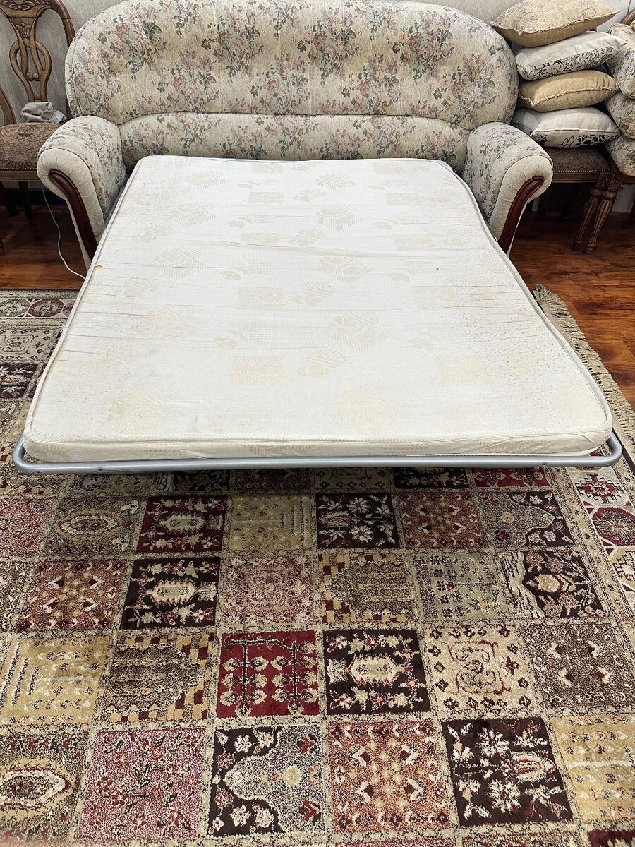 Диван, раскладной, двухместный