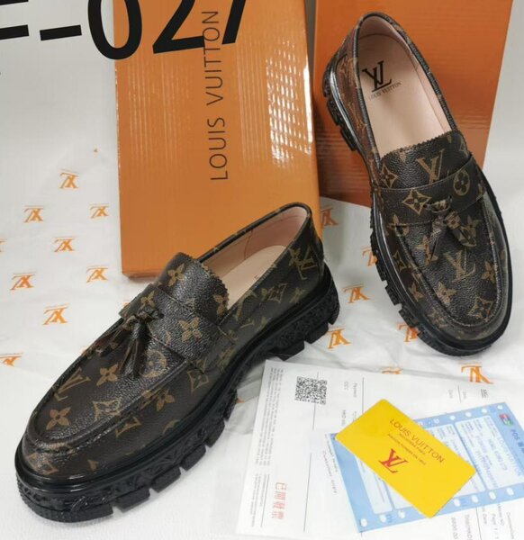 Mocassins en cuir Louis Vuitton