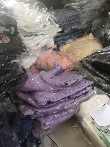 Pull avec capuche 2000f à 6 pi