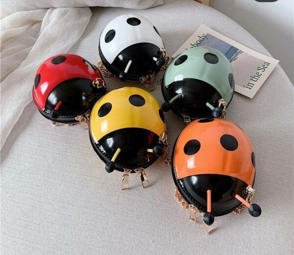 Сумочки так же есть ОПТОМ