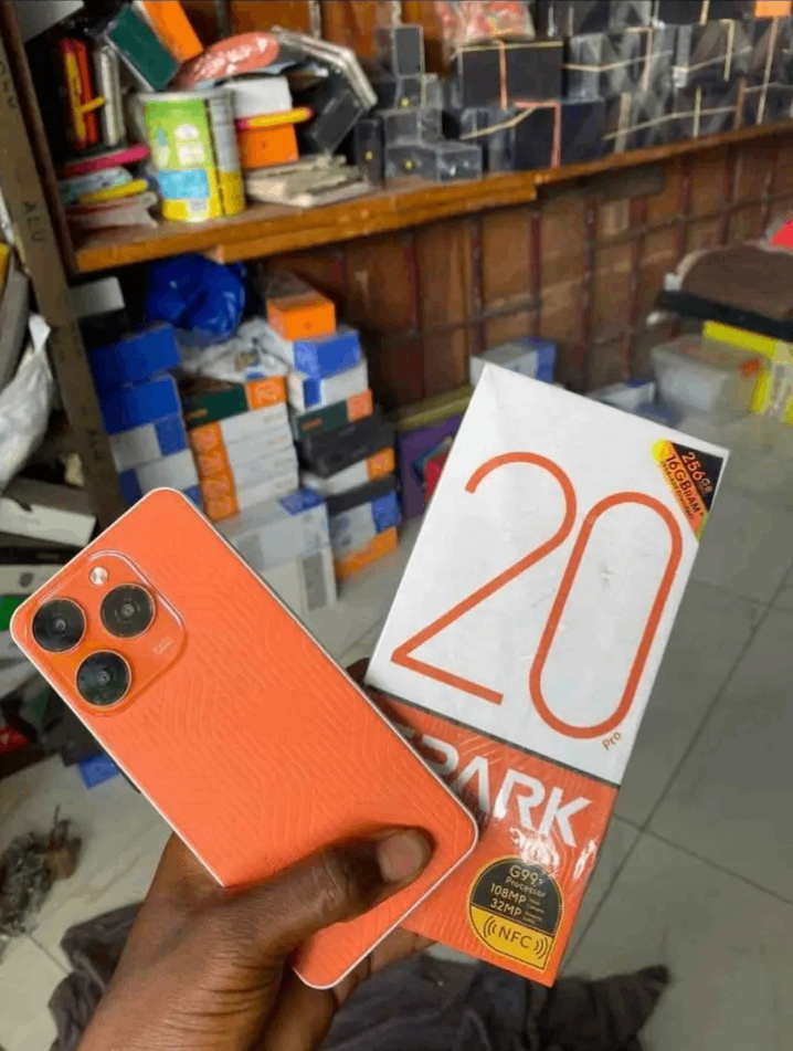 Smartphone SPARK 20 Pro