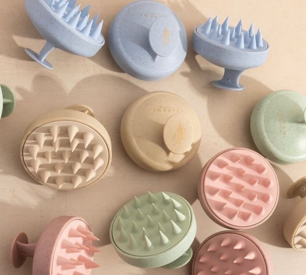 Массажная щетка