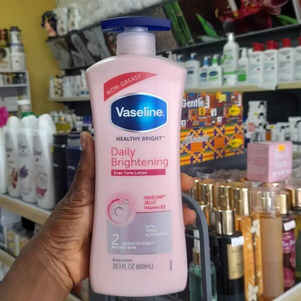 Vaseline Daily Brightneing Lotion