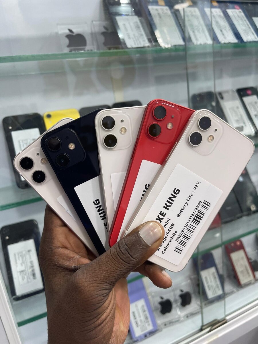 iPhone 12 simple 64 giga