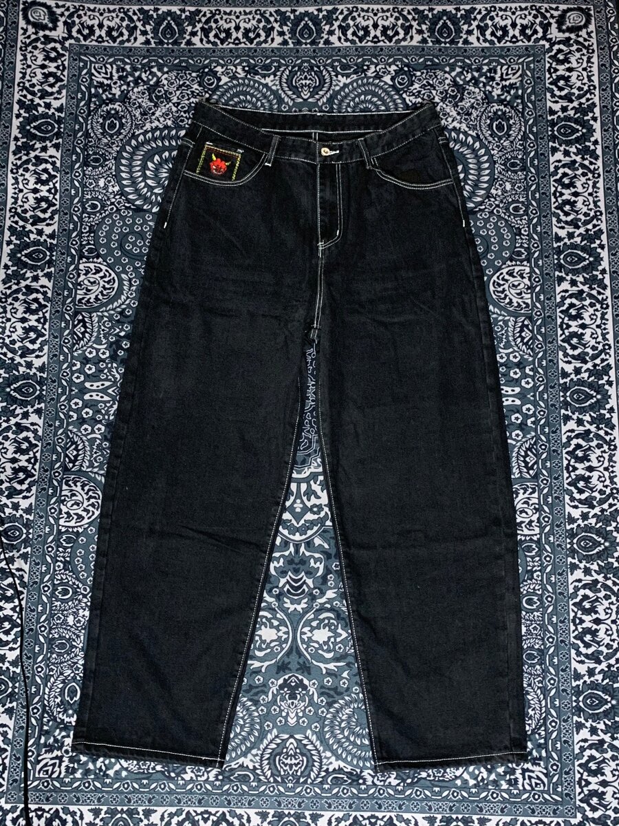 Baggy Jeans Dark Vibe