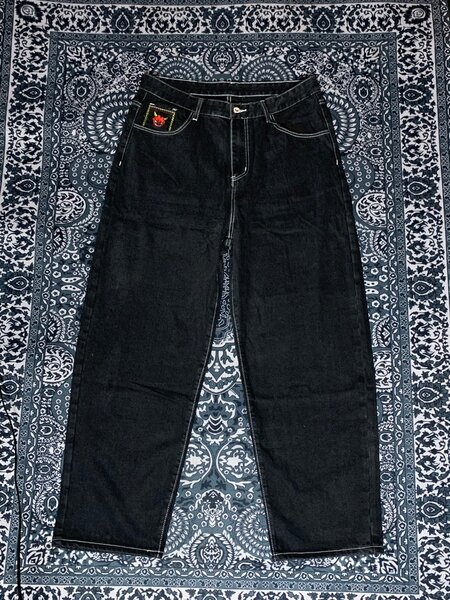 Baggy Jeans Dark Vibe