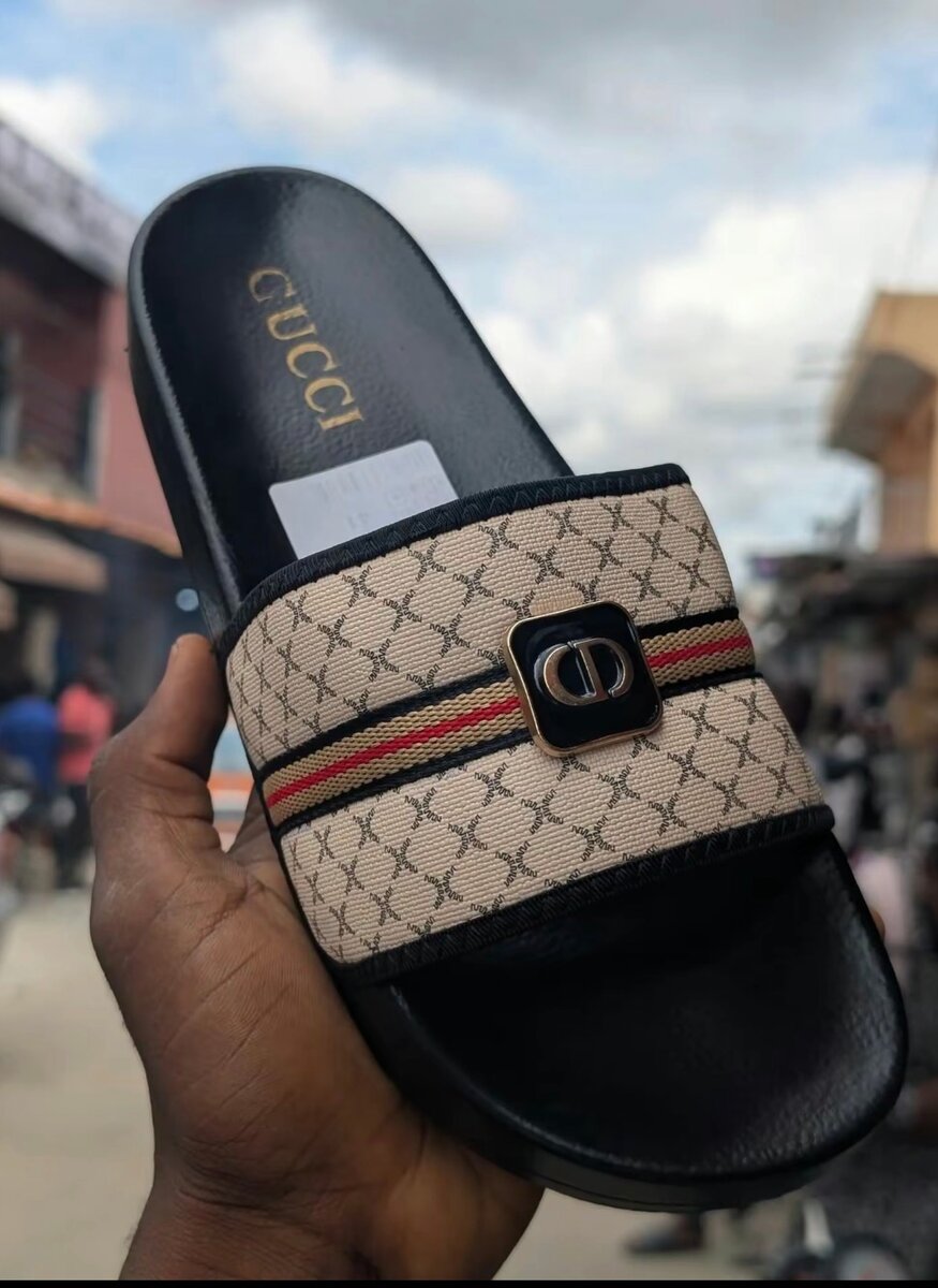 Tongs de luxe Hommes