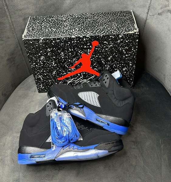 Air Jordan 5 Retro size 42