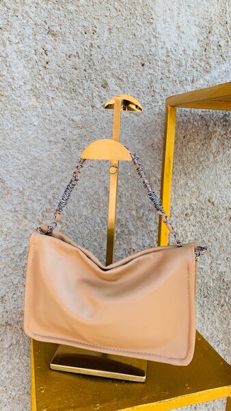 LADIES HANDBAGS- 24061