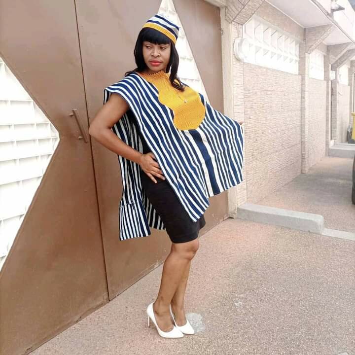 Poncho rayé élégant femme