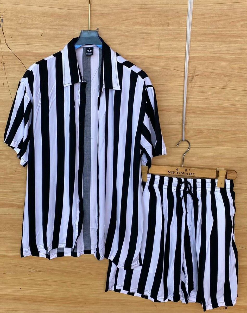 VINTAGE SHIRT TOP AND DOWN SHORTS