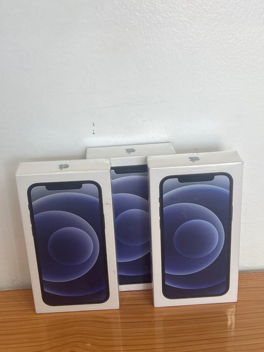 iPhone 12 64Gig gevey unlocked