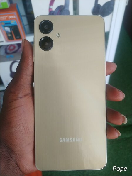 Samsung Galaxy A06 Gold