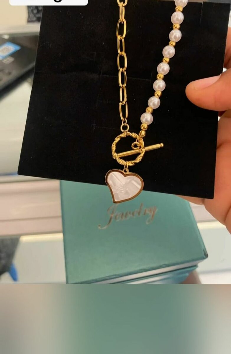 Half pearl-chain necklace piece