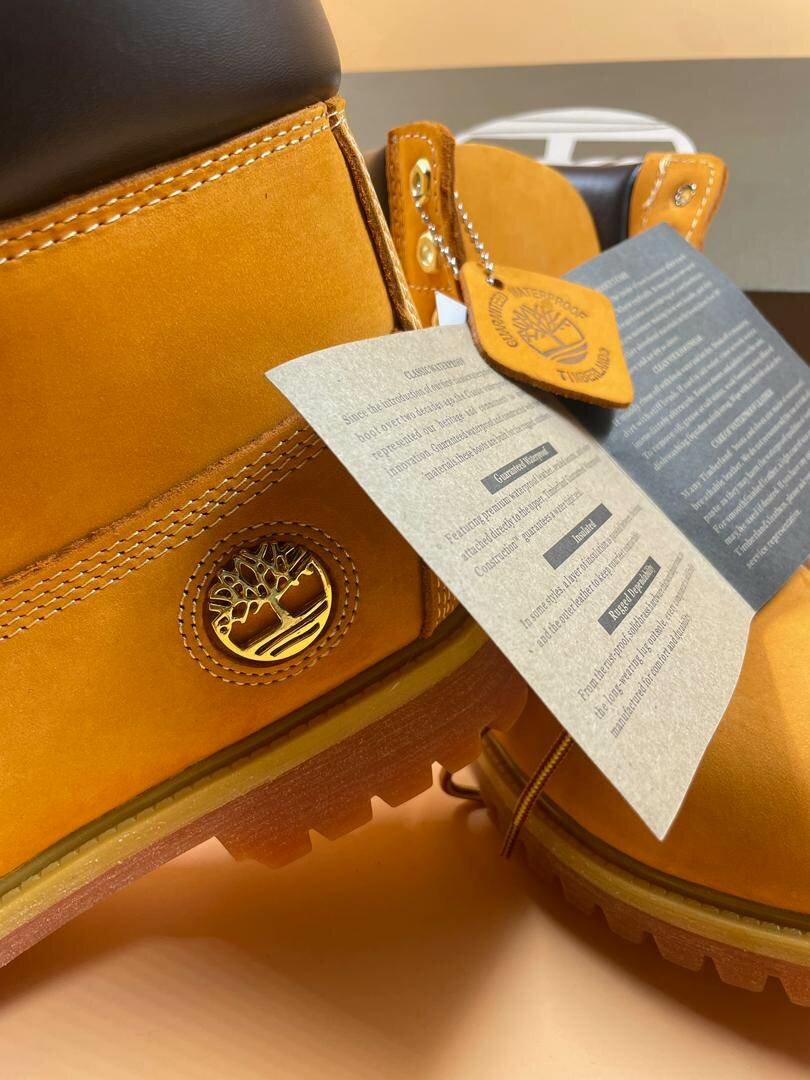 Casual White Timberlands