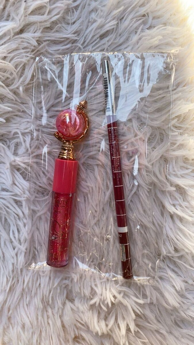 Brillant+crayon à lèvres