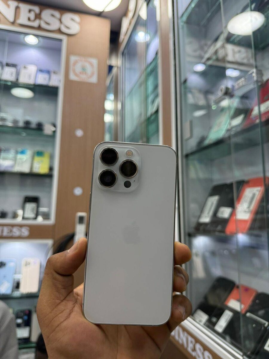 13 pro quasi juste écran chang