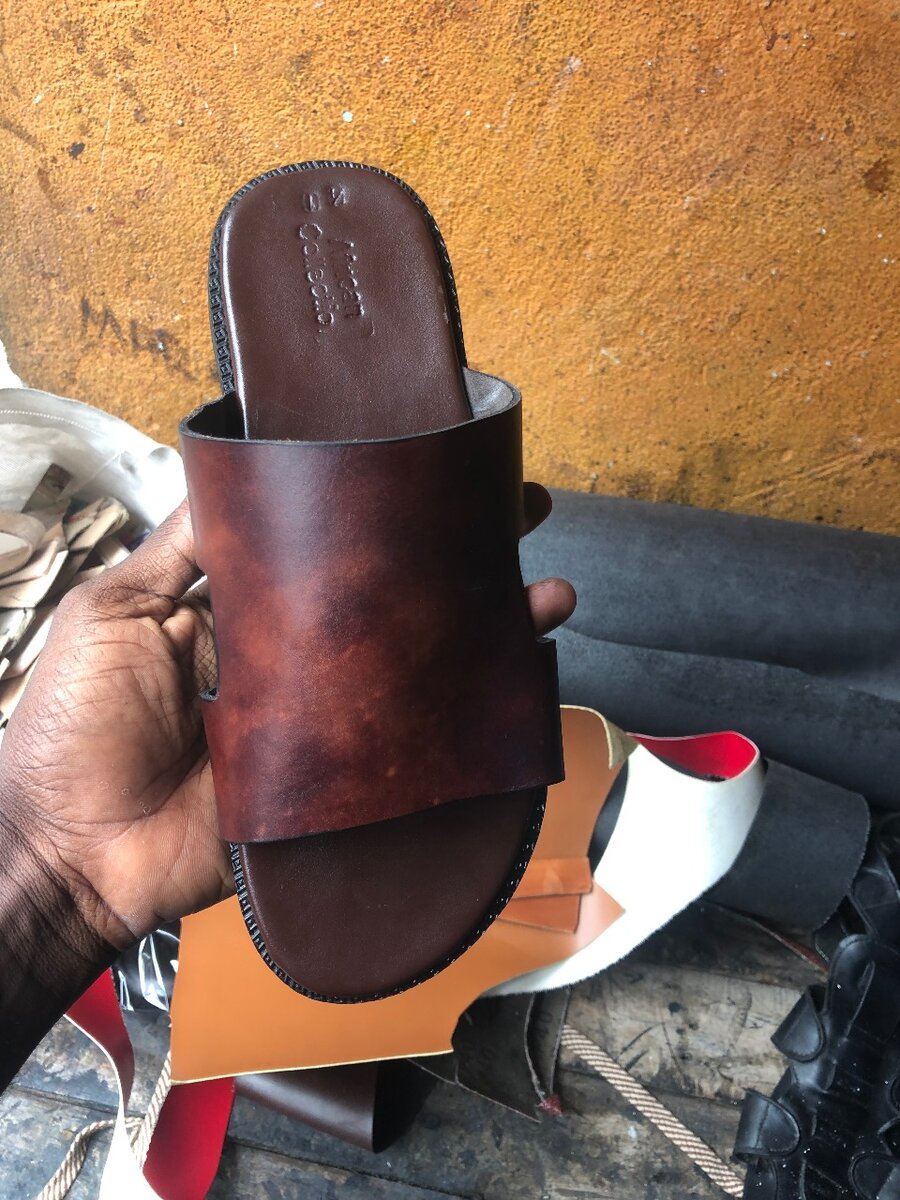 Sandales en cuir homme