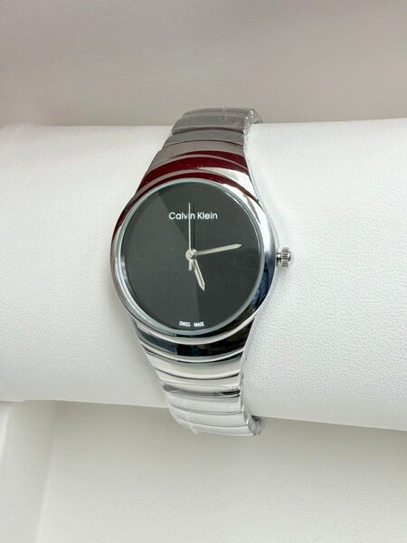 Montre élégante Calvin Klein