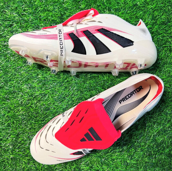 Chaussures de Foot Predator