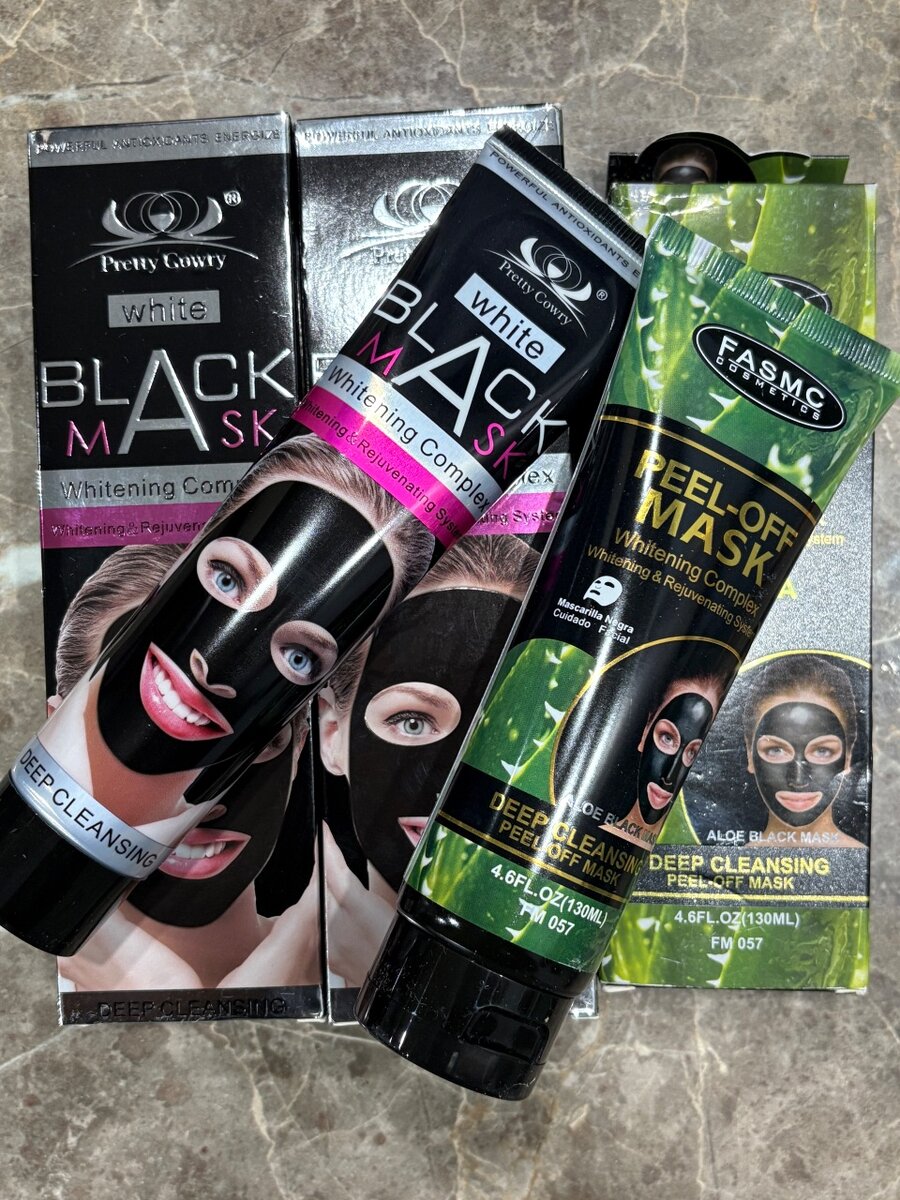 Masque noir de visage
