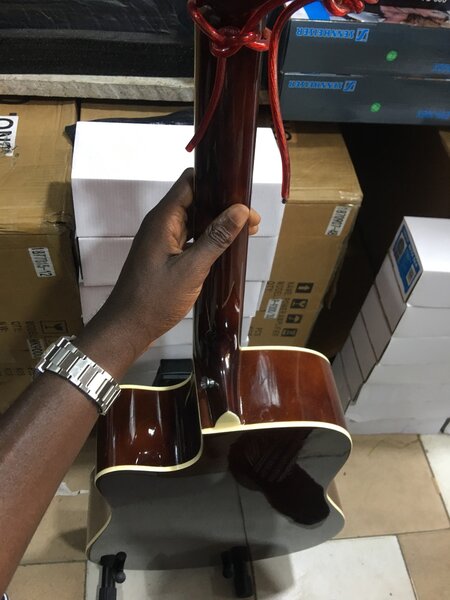 Yamaha Guitare Acoustique Électro