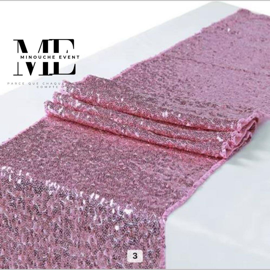 Chemin de table en sequins rose