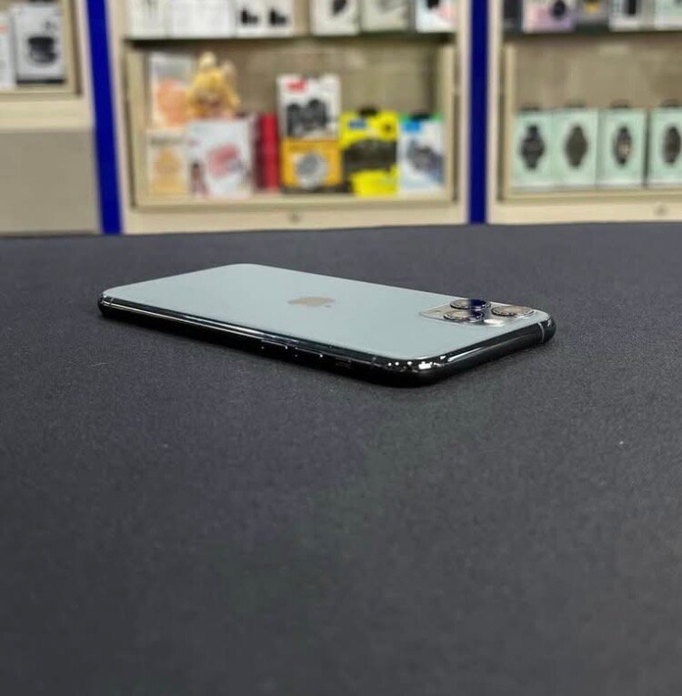 IPHONE 11 PRO