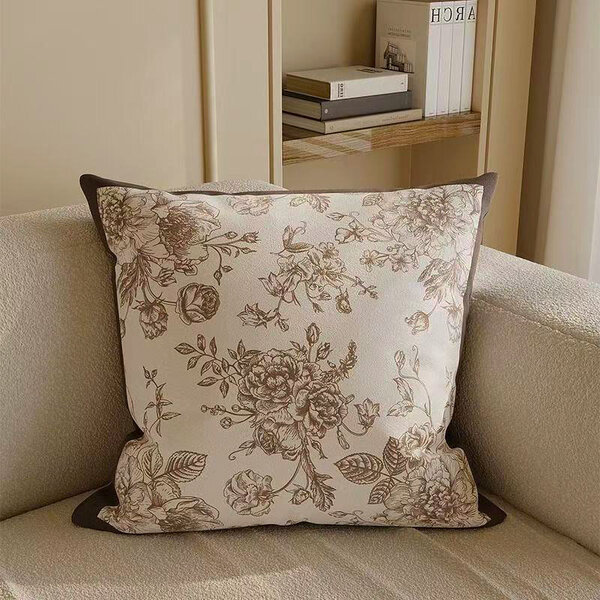 Coussin fleuri décoratif
