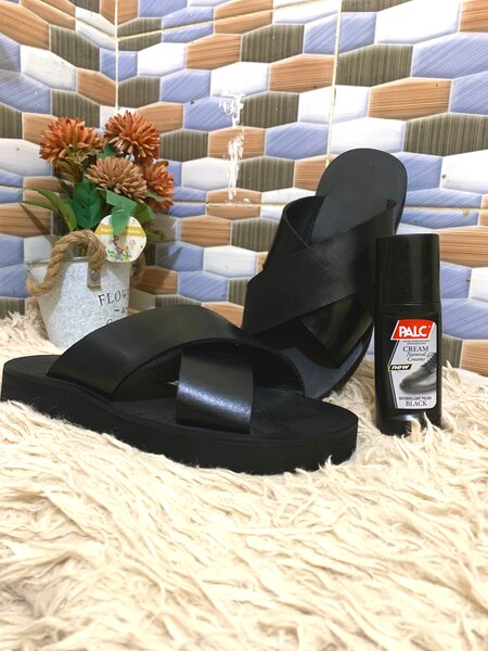 Sandales en cuir croisées