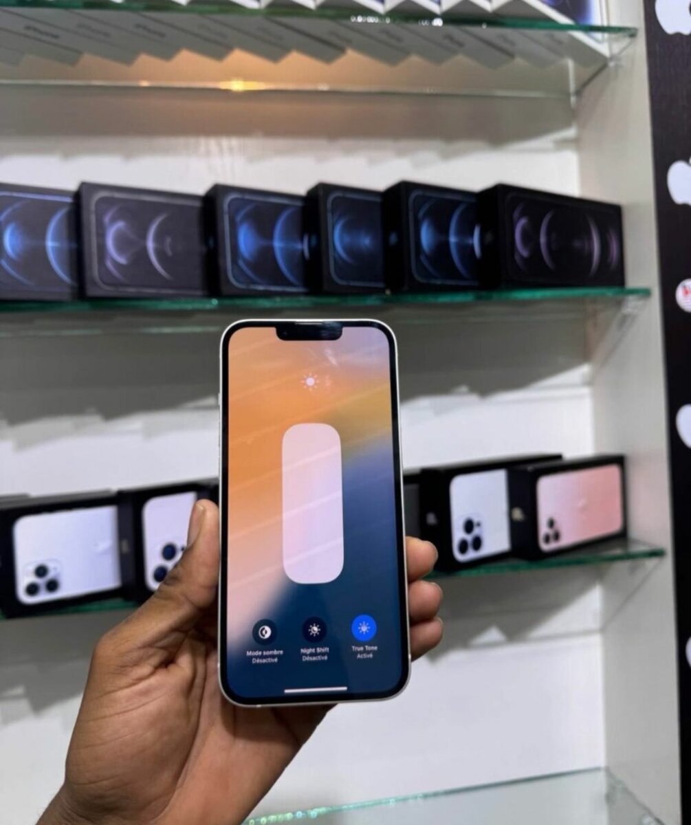 iPhone 12 noir 128 Go