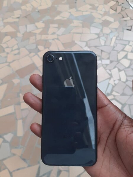 Apple iPhone Noir 8simple